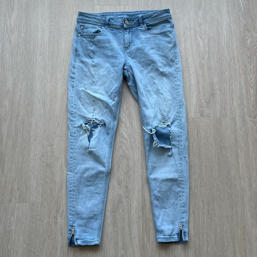Zara Basic Z1975 Distressed Zipper Light Jeans